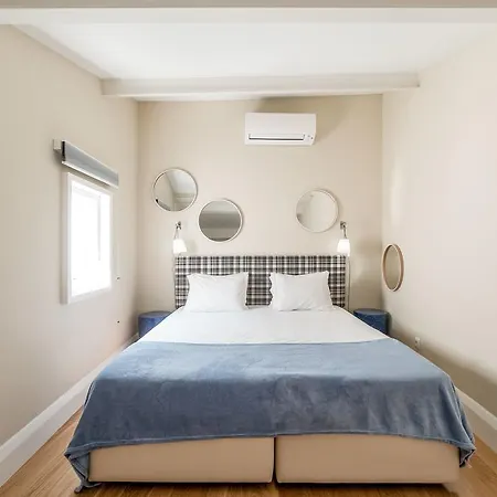 Apartamento Mouzinho 160 *