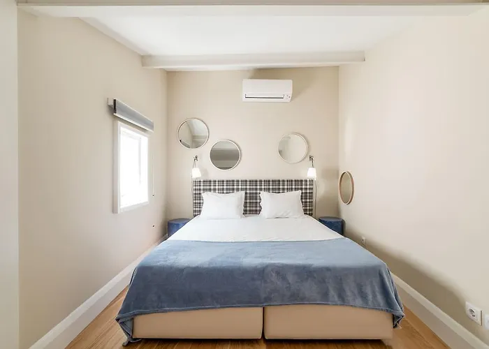 Apartamento Mouzinho 160 *